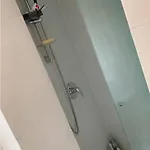 Accogliente Stanza Privata Con Bagno In Zona Duomo, Quarto em Acomodações Particulares Milão