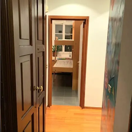 Accogliente Stanza Privata Con Bagno In Zona Duomo, Milano