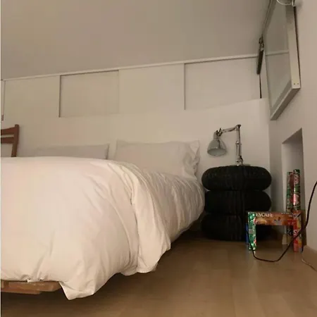 Accogliente Stanza Privata Con Bagno In Zona Duomo, 홈스테이 *