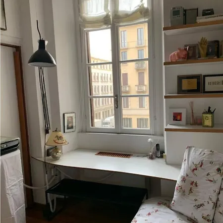 Accogliente Stanza Privata Con Bagno In Zona Duomo, Rum i privatbostad