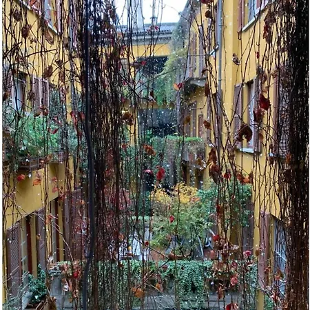 Accogliente Stanza Privata Con Bagno In Zona Duomo, *
